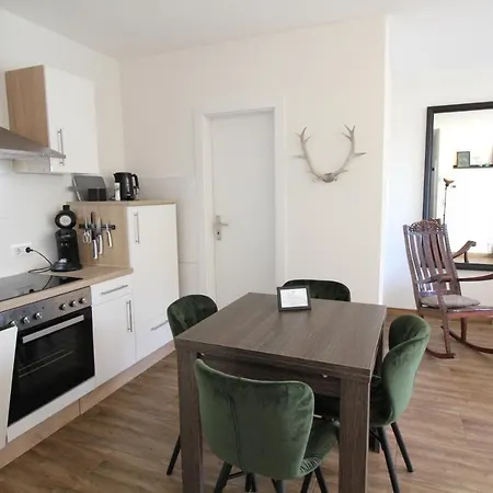 Apartment Schwarzwaelder Tierplaetzchen - Terrasse Und Parkplatz